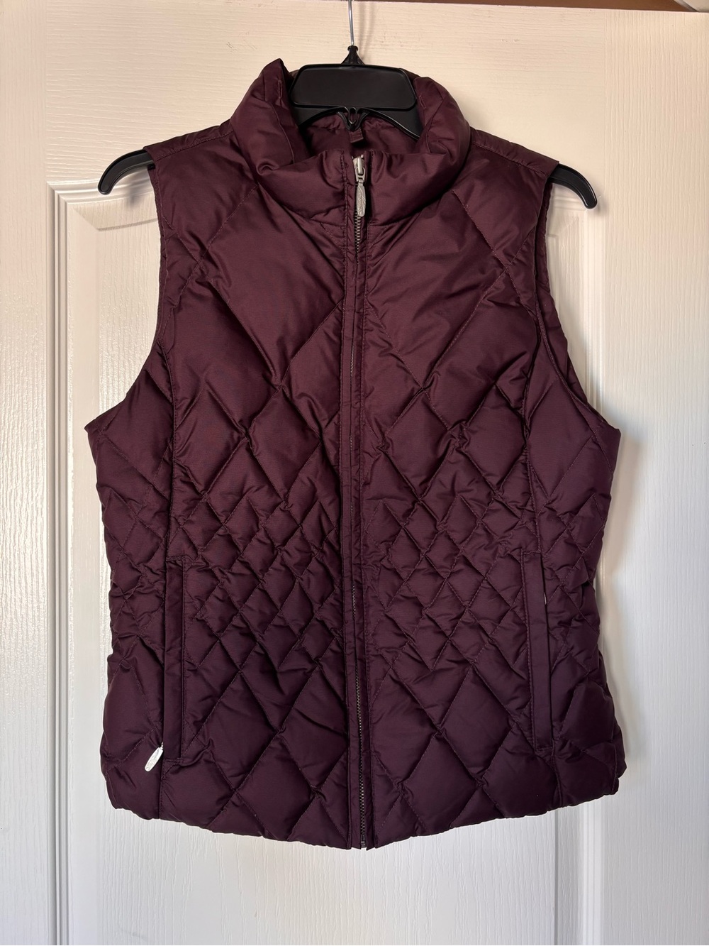 Eddie Bauer Premium Goose Down Vest Burgandy purple women’s small hiking outdoor